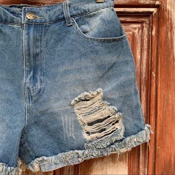 Fashion Jeans | Distressed Denim Mom Jean Shorts S - Picture 3 of 15